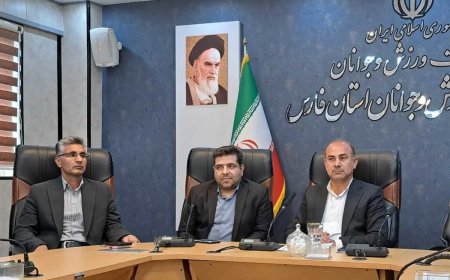 کسب جمعیت از زلف پریشان اقتصاد