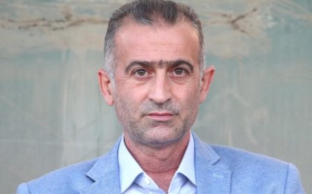 مخالفت با استعفای فراز کمالوند