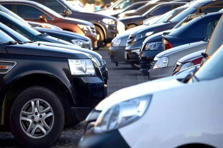 خودرو در سراشیب بلاتکلیفی