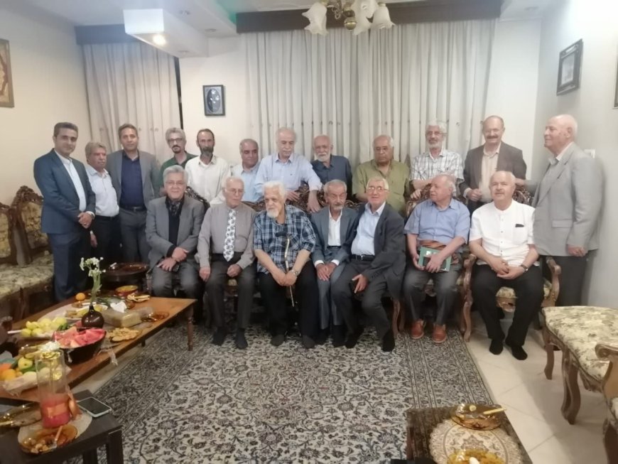 یاران یک شنبه به یادمان جاودانگی استاد صادق همایونی  نشستند
