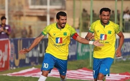 یک مدافع به فولاد پیوست