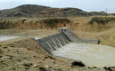 آبگیری ۳۰ هزار مترمکعبی سازه‌های آبخیزداری هرمزگان