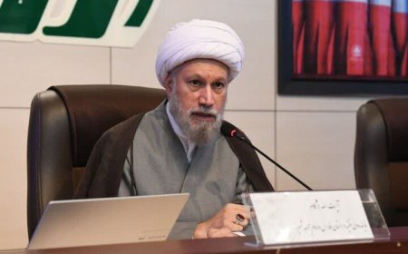 امام جمعه شیراز: مدیریت شهری شیراز باید با تکیه بر میراث ایرانی-اسلامی باشد