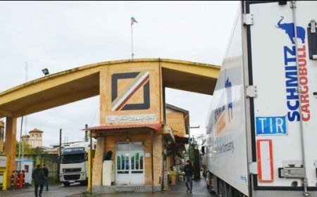 همه مرزهای زمینی و دریایی باز است/ اختیارات ویژه برای ترخیص دارو و تجهیزات پزشکی