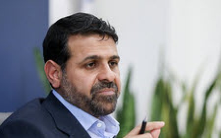 نادری: دست برتر ما در منطقه خلیج فارس، تنگه هرمز است