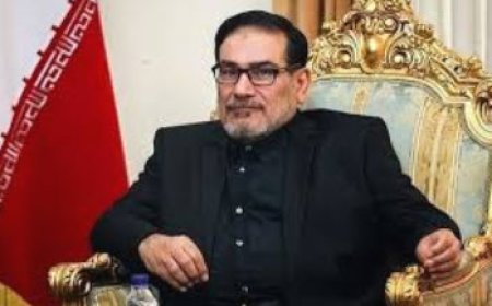 حضور علی شمخانی در مراسم وداع با شهدای اقتدار