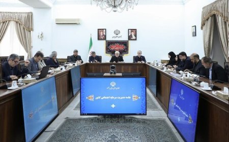 عارف: شیوه کنونی اداره کشور در دوران پساجنگ قابل تداوم نیست