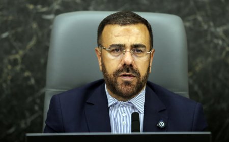 استاندار فارس دستور رسیدگی فوری به حادثه واژگونی اتوبوس را صادر کرد
