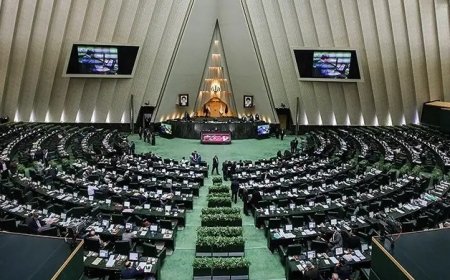 نمایندگان مجلس: در کنار رهبر معظم انقلاب اسلامی ایستاده‌ایم