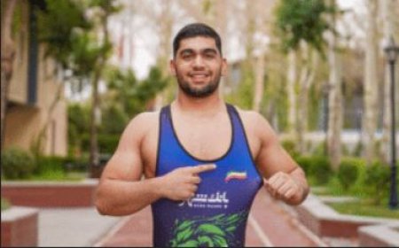 فرزند مسجدسلیمان نایب قهرمان کشتی فرنگی نوجوانان جهان شد
