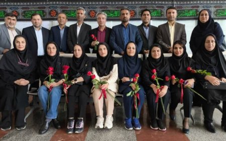 عکس و اسامی هنرآموزان افتخارآفرین فارس در المپیاد ملی