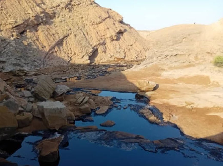 تلاش برای پاکسازی آلودگی نفتی در روستای سودان بخش غیزانیه