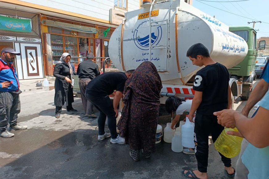 آبرسانی با ۱۲ تانکر آبرسان به مناطق دچار قطعی آب در کهگیلویه وبویراحمد