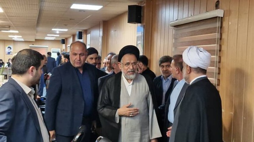 نشست دستیار رئیس‌جمهور با معتمدین و بزرگان رامهرمز