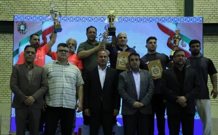 فارس در رقابت  کشتی پهلوانی نوجوانان کشور سوم شد