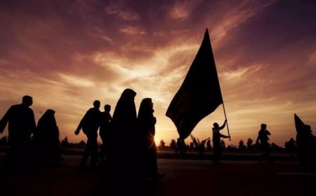 توزیع هدایای اربعین حسینی بین زائران بوشهری