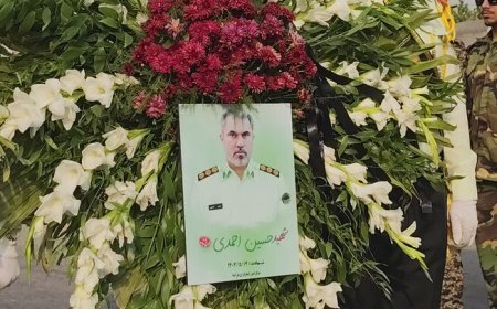 پیکر شهید «حسین احمدی» در دشتستان خاکسپاری شد