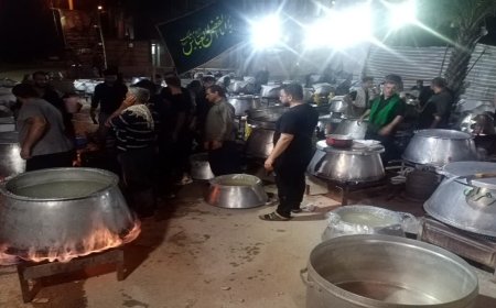 فیلم| پخت غذای اربعین حسینی در روستای مهرنجان کازرون