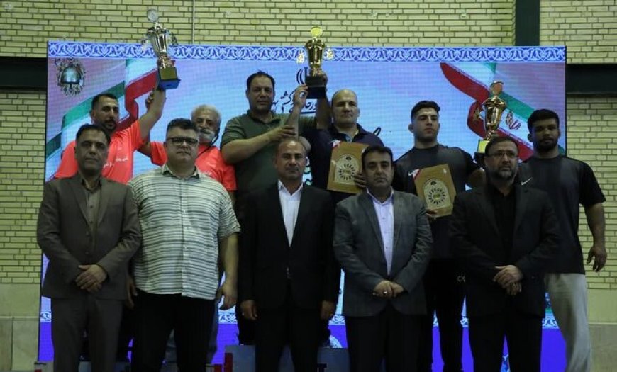 فارس در رقابت  کشتی پهلوانی نوجوانان کشور سوم شد