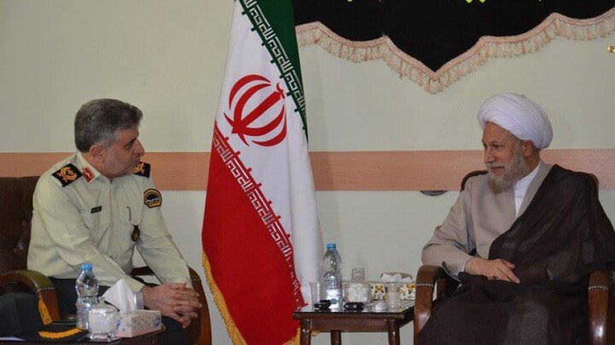 امام جمعه شیراز تأکید کرد: پلیس، نشانه اقتدار نظام جمهوری اسلامی