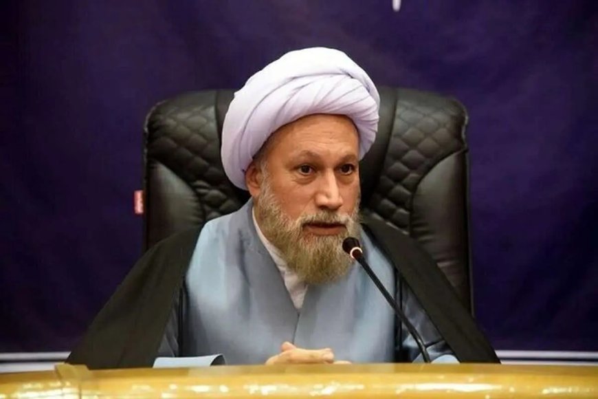 امام جمعه شیراز: کوتاه‌مدت بودن مدیریت‌ها، ضعف بزرگ در توسعه فرهنگی است
