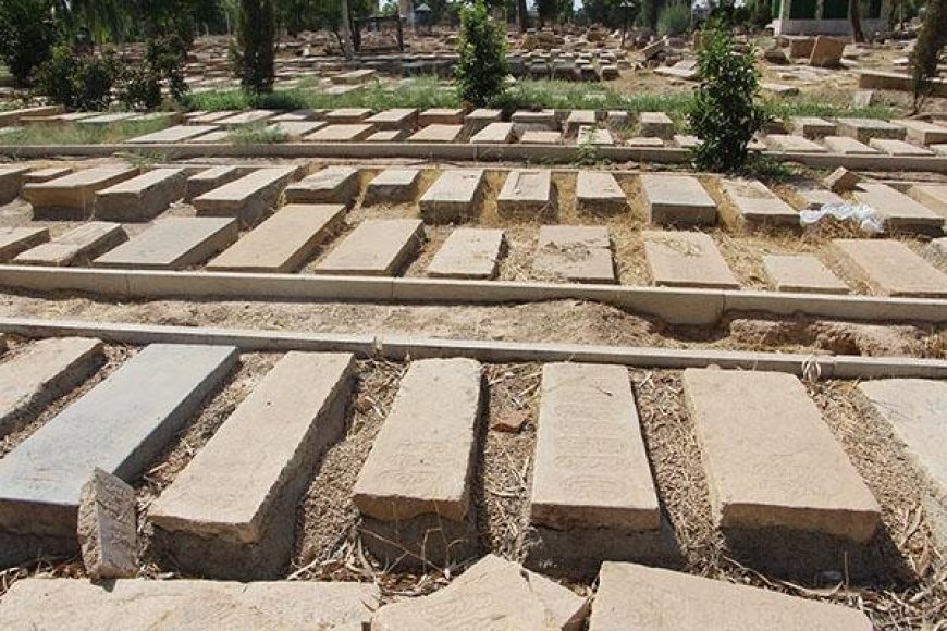 تعرض به گورستان تاریخی دارالسلام شیراز؛ میراث هزارساله در خطر