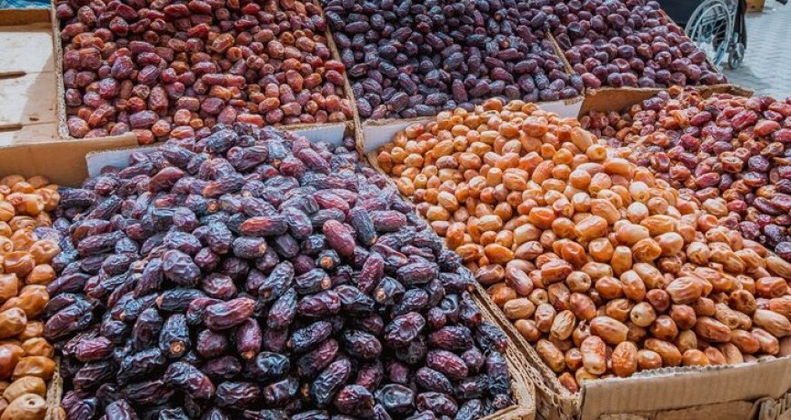 ارسال روزانه یک تن خرما از پست بوشهر به نقاط مختلف کشور