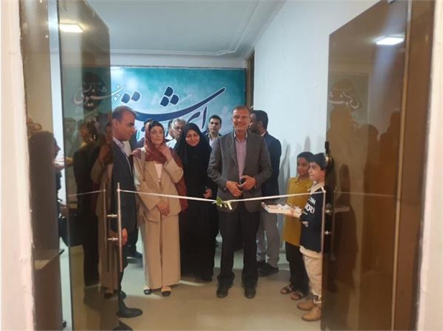 آغاز به کار نمایشگاه خوشنویسی «برای از تو نوشتن» در بندرعباس