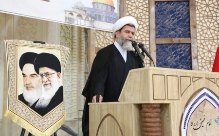 امام جمعه موقت شیراز: پیشرفت کشور تنها با اتحاد میسر می‌شود/ حمایت رهبری از دولت؛ نشانه همگرایی
