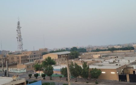 گسترش دود آتش‌سوزی هورالعظیم تا ماهشهر و بندر امام