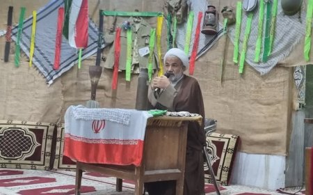 امام جمعه دشتستان: ایران قوی الهام‌بخش آزادگان جهان است