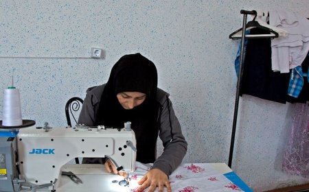 اشتغال‌زایی برای ۸۰ بانوی بندرعباسی با افتتاح ۱۳ کارگاه خیاطی