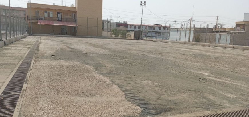 شهروند خبرنگار: تعمیر و نوسازی چمن مصنوعی محله پشت ایستگاه آتش نشانی 2 لنگک کی به پایان می رسد؟