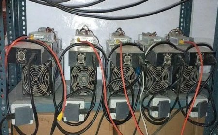 کشف ۵ دستگاه رمز ارز قاچاق در بندرلنگه