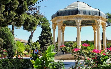 بزرگداشت حافظ ، امشب با حضور وزیر فرهنگ در شیراز