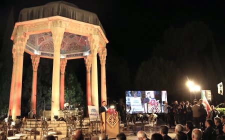 آیین گرامیداشت یادروز حافظ شیرازی برگزار شد
