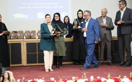 استاد دانشگاه شیراز، پیشکسوت برجسته زیست‌شناسی ایران معرفی شد