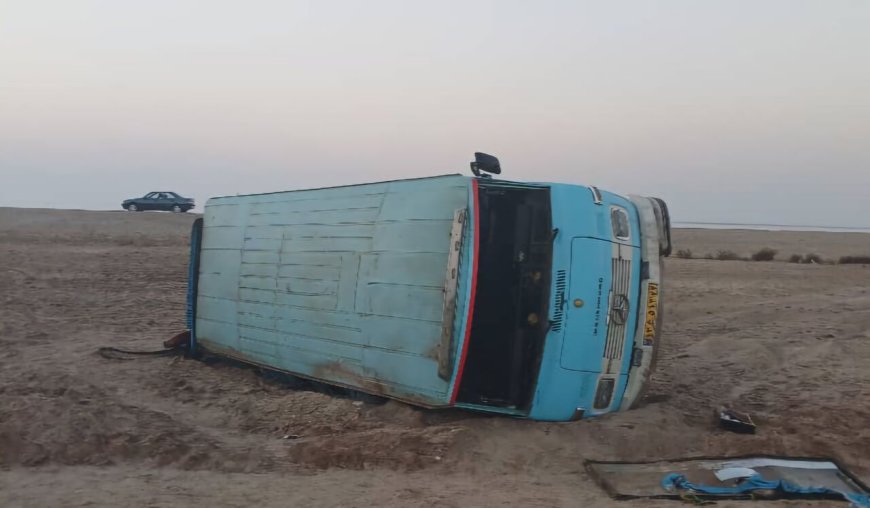 ۱۴ نفر در انحراف مینی‌بوس کارگران در محور آبادان–ماهشهر مصدوم شدند