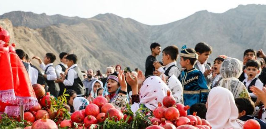برگزاری اولین جشنواره انار کازرون در بیشاپور