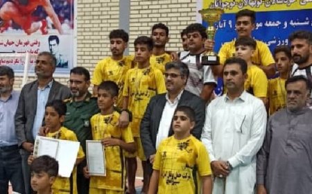 جاسک قهرمان کشتی آزاد استان هرمزگان شد