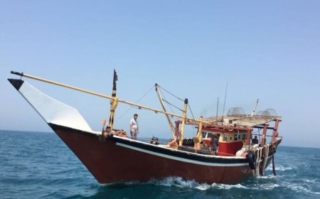 توقیف قایق صیادی متخلف مجهز به ادوات غیرمجاز در سواحل جاسک
