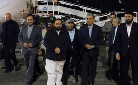 وزیر فرهنگ پاکستان وارد شیراز شد