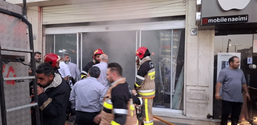 نجات ۷ شهروند از حریق پاساژ آریا در اهواز