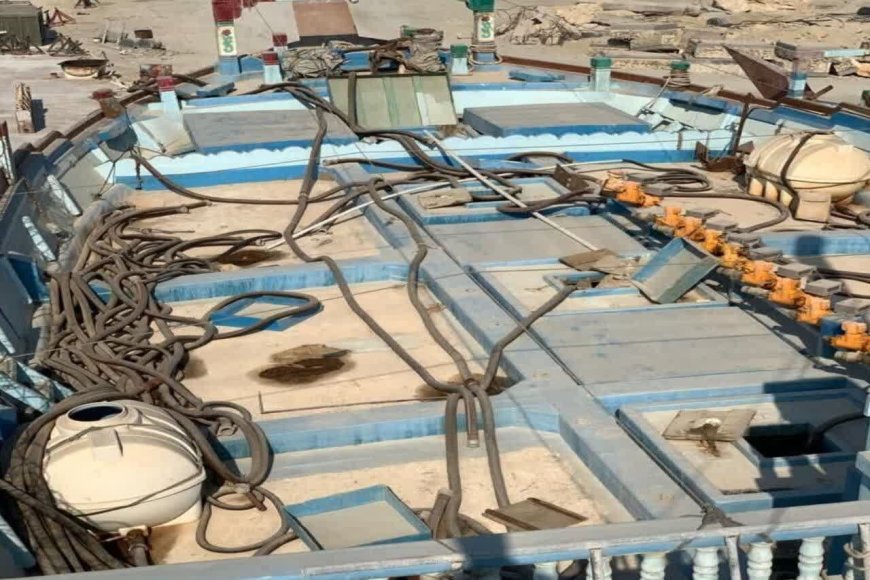 توقیف لنج در آب‌های جاسک به ‌اتهام قاچاق بیش از پنج میلیون لیتر سوخت