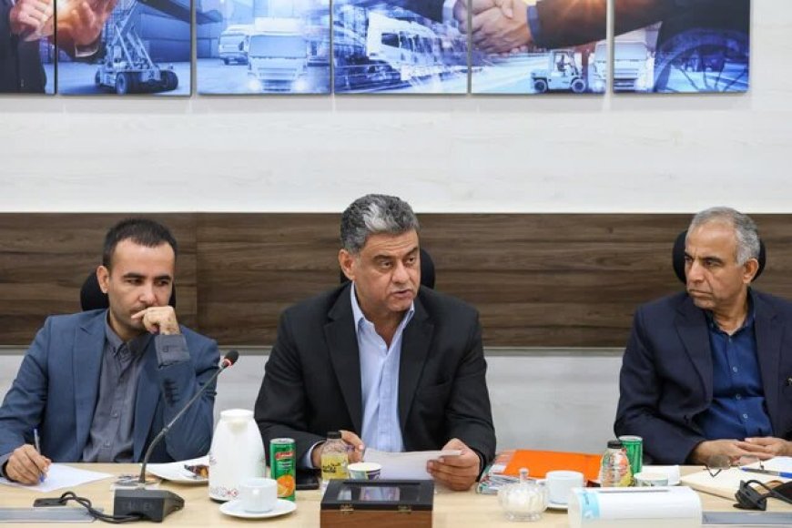 قانون هوای پاک‌ دستاویز شهرداری برای صدور مجوز فعالیت وانت‌بارها شده است