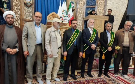 تجلیل از صبر و ایثار٣٠٠ مادر و همسر شهید در شیراز