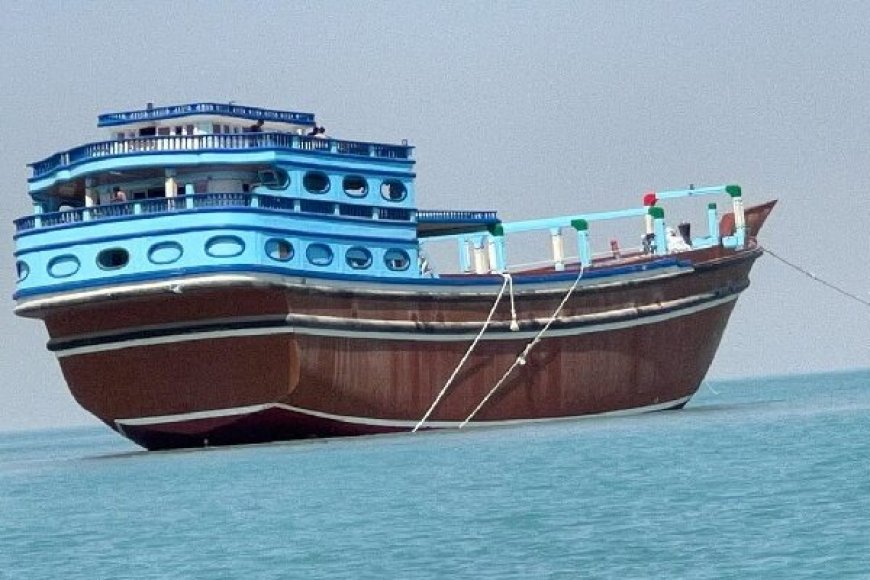 توقیف ۳ فروند شناور حامل کالای قاچاق در میناب
