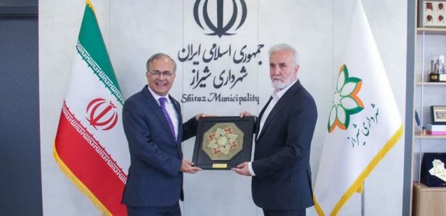 پیشنهاد تشکیل «انجمن شهرهای عضو اکو» در سفر دبیرکل اکو به شیراز