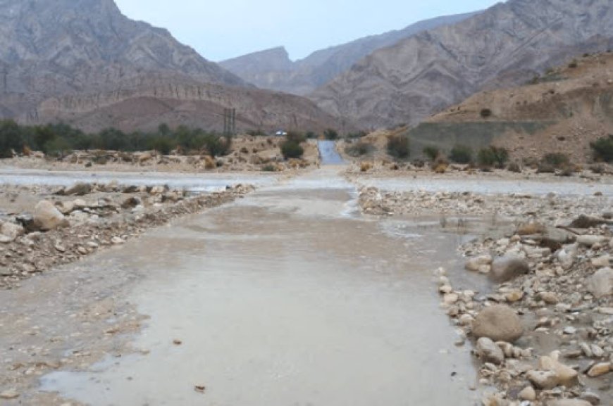 راه ۳۵ روستای بشاگرد همچنان مسدود است
