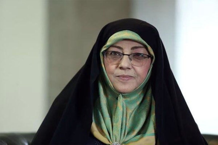 مراسم ترحیم اشرف بروجردی در لارستان برگزار شد